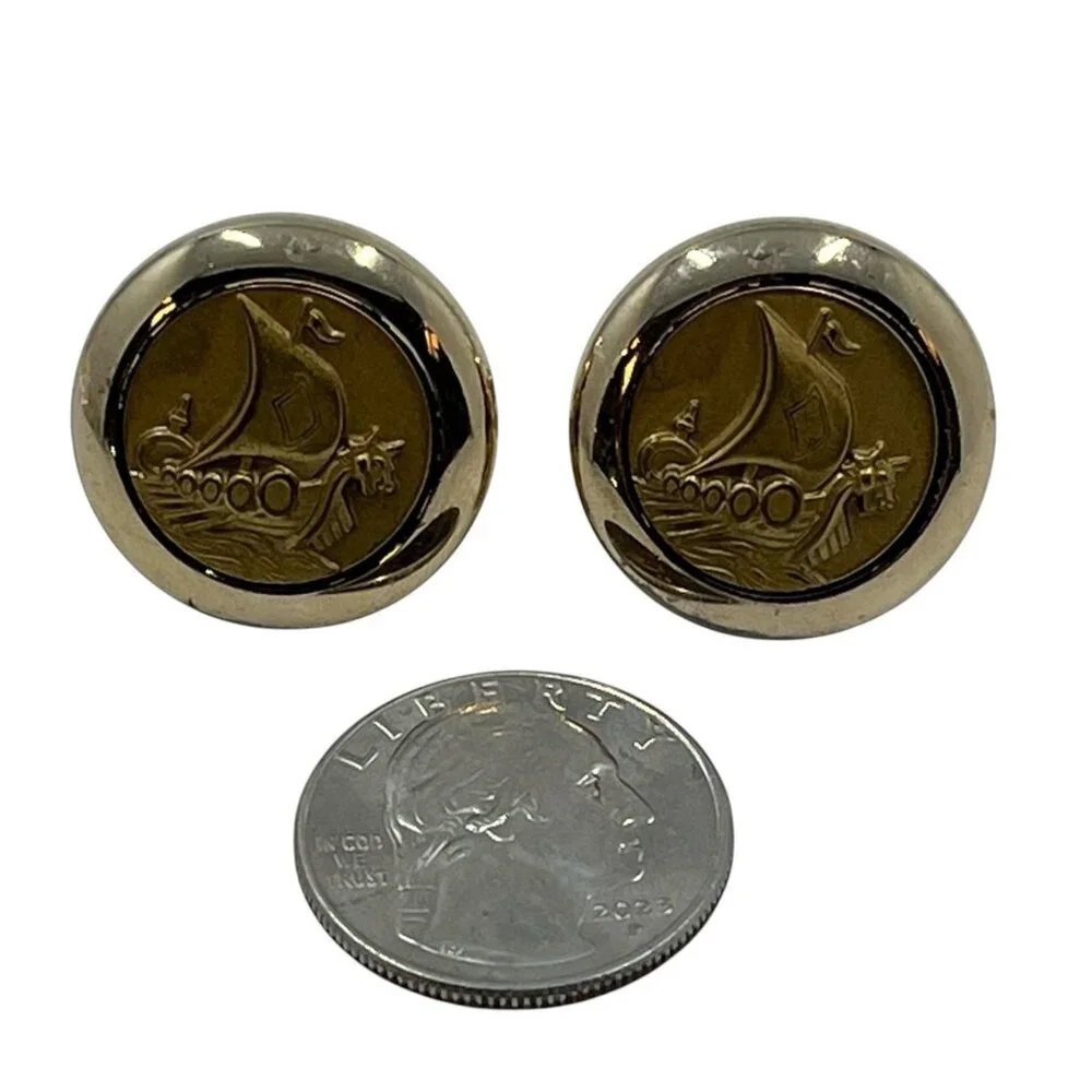 Vintage Swank Mens Cufflinks Gold Tone Sailboat Sailing Ship Boat‎ Waters Pirate